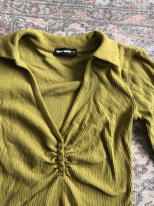 Зелена кофта tally weijl