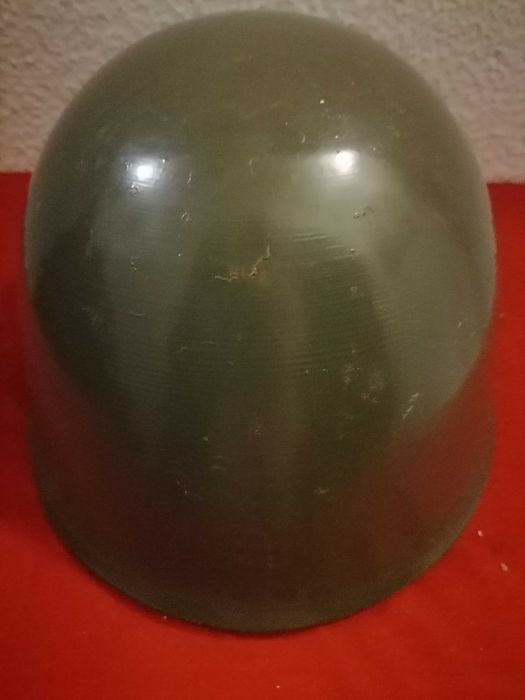 Capacete de ferro de guerra