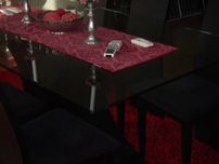 Belíssima mesa de sala de jantar com 8 cadeiras