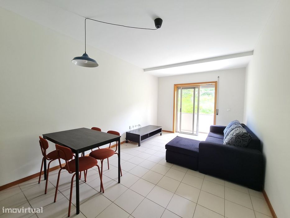 Apartamento T1 Mobilado e Equipado em Tenões