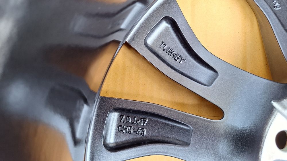 Nowe Alufelgi 5x114,3 R17 Nissan Qashqai Juke Dacia Duster Renault