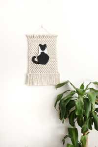 Painel macramé com silhueta de gato