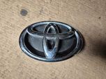 Toyota VERSO 09-12 logo znaczek emblemat
