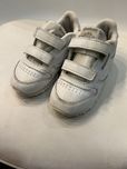 Tenis brancos Reebok / tamanho 24