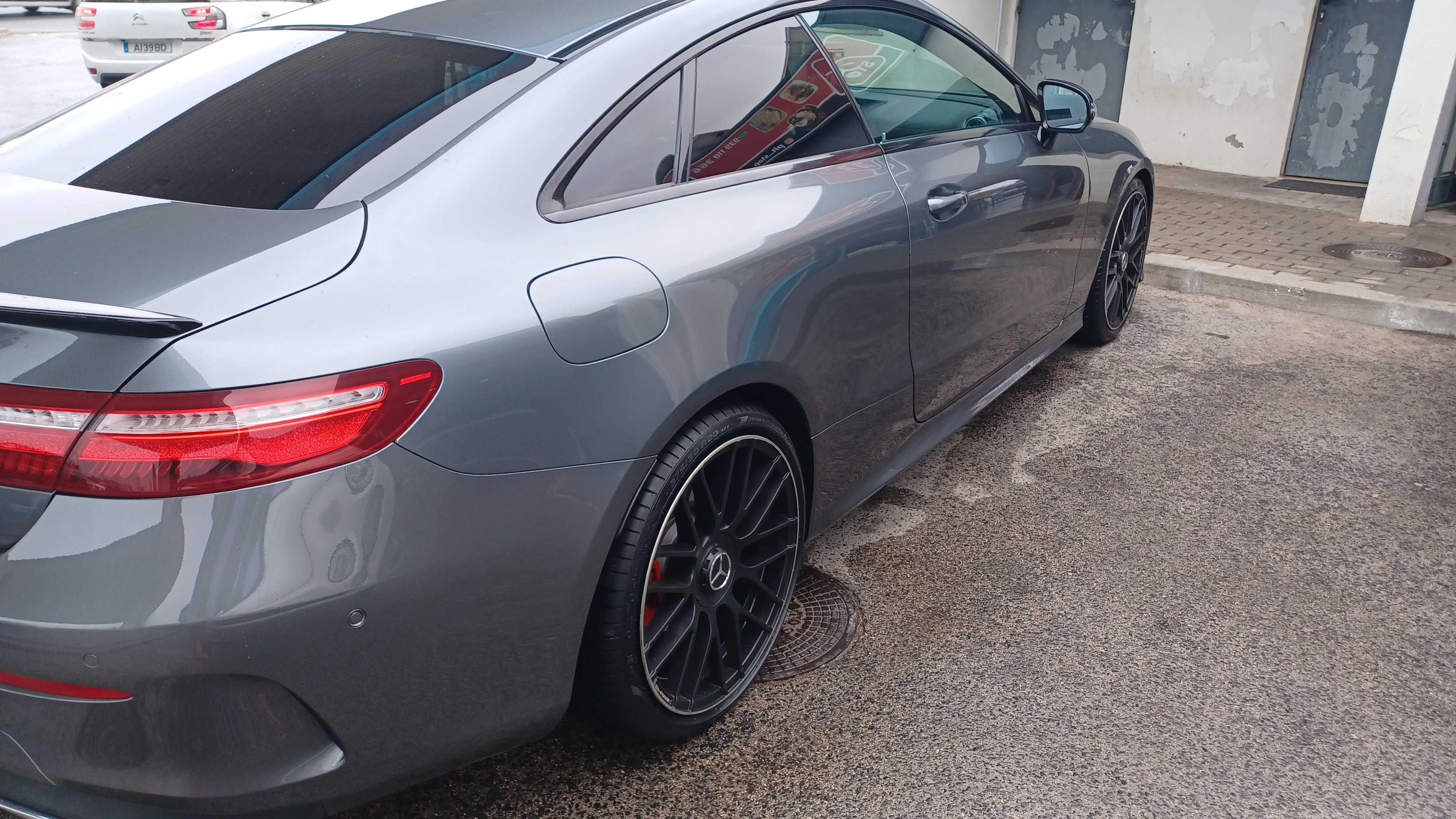 Mercedes-Benz E 220 Coupé AMG 9-G Tronic 111.000 Kms