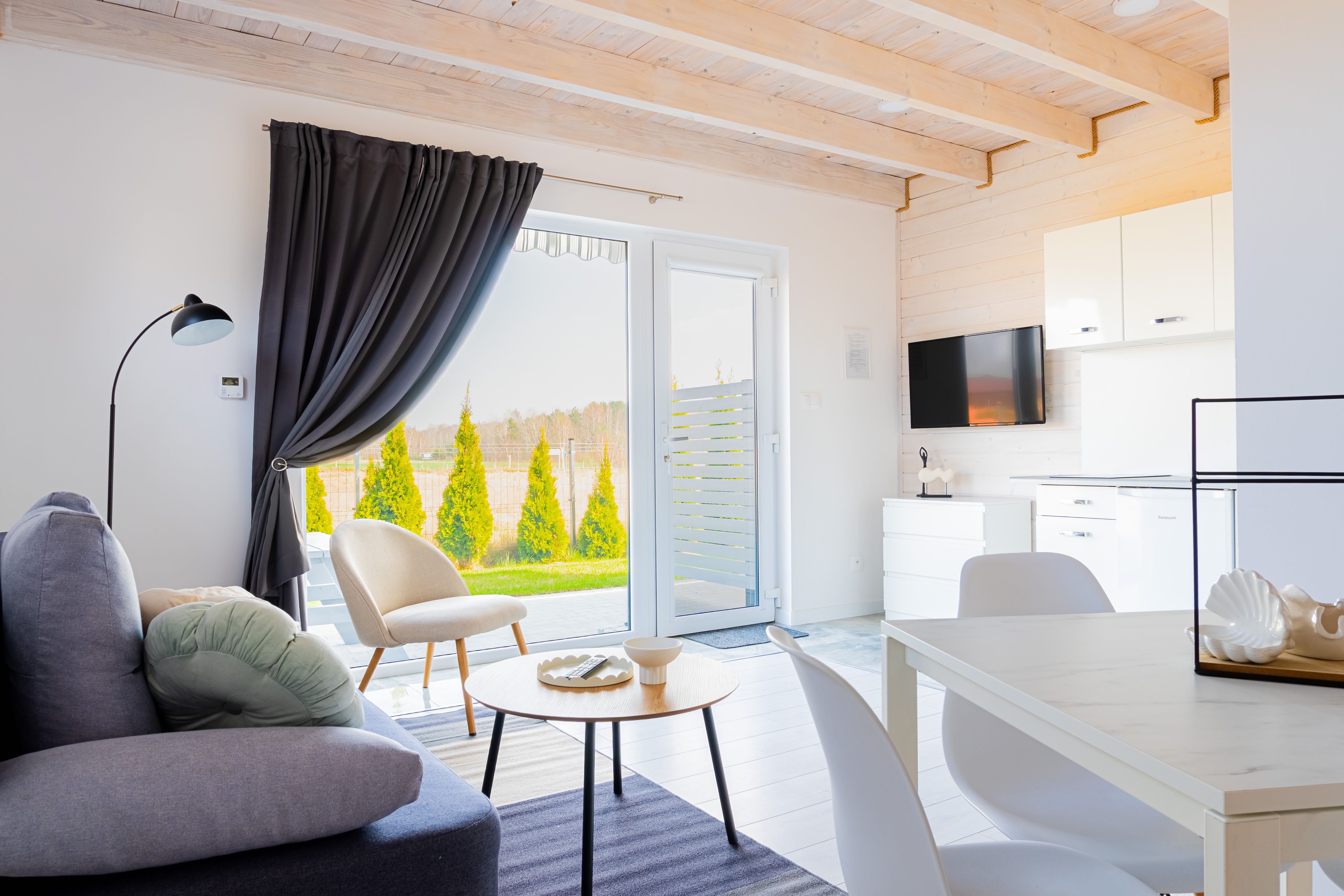 Noclegi Karwia Podgrzewany Basen, Jacuzzi Domki Apartamenty Plac Zabaw