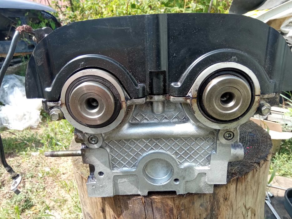 ГБЦ головка блока XS7G-6090-BB двигуна 1.8i бензин Zetec E 16v