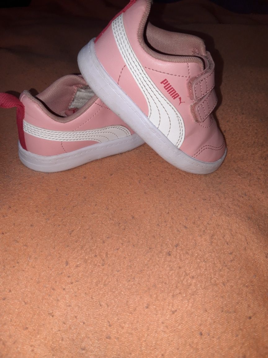 Buty Nike dla dziewczynki oraz buty puma różowe