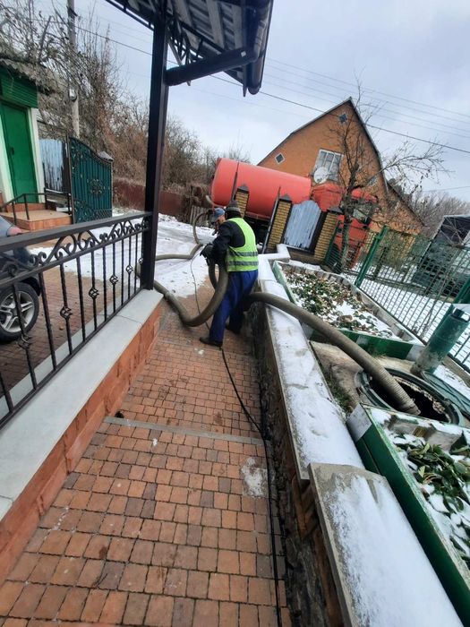Викачка ям, чистка ям, гідродинамічна чистка, выкачка, мулосос, асеніз