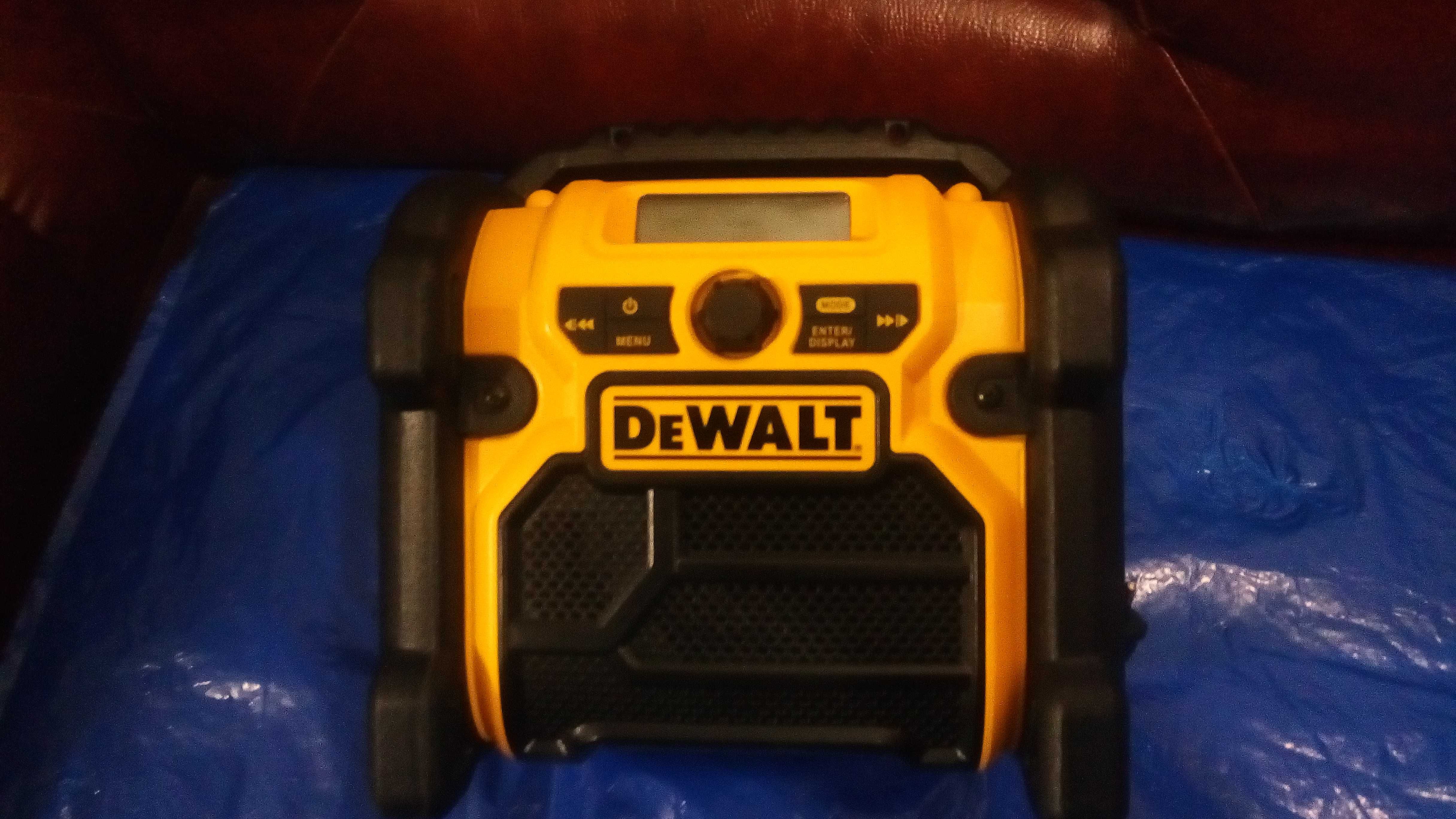 Dewalt dcr020-qw зарядное устройство радиоприемник