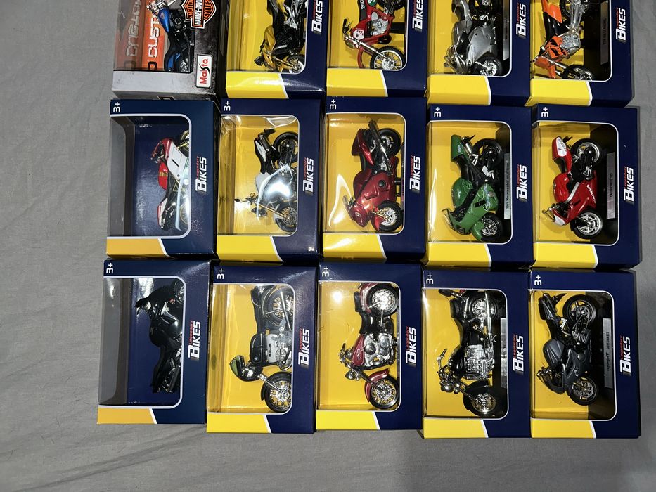 Legendary Bikes (30 pcs)