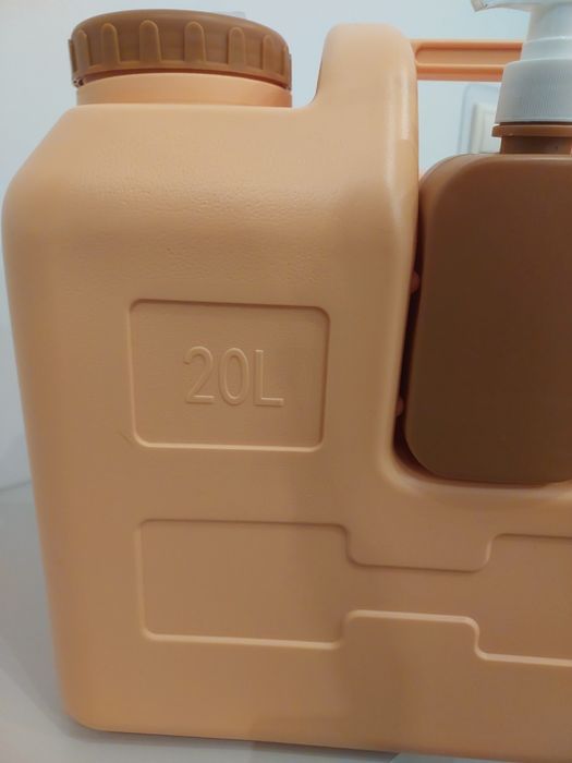 Baniak kanister na wodę z dozownikiem 20 L