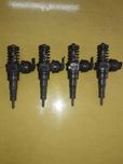 Б/у форсунка BOSCH  Volkswagen Audi Seat Skoda 038130073AP 0414720221