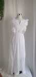 Vestido branco com bordado inglês