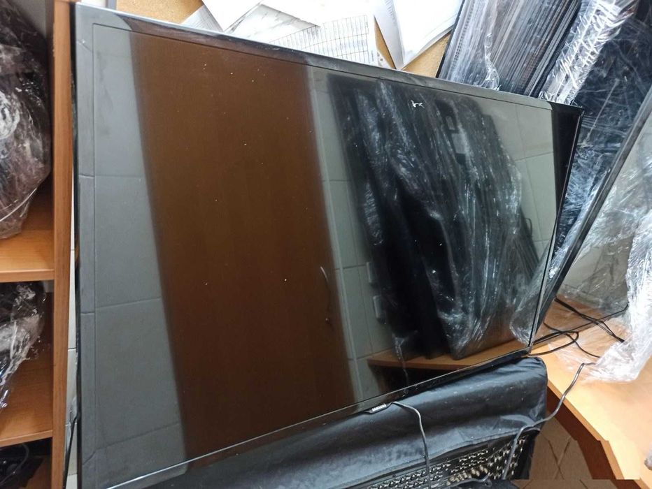 Телевізор Samsung UE42F5000