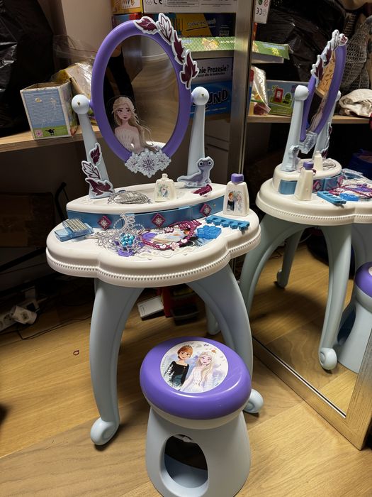 Stolik kosmetyczny i taboret Frozen Elsa Kraina Lodu Disney toaletka