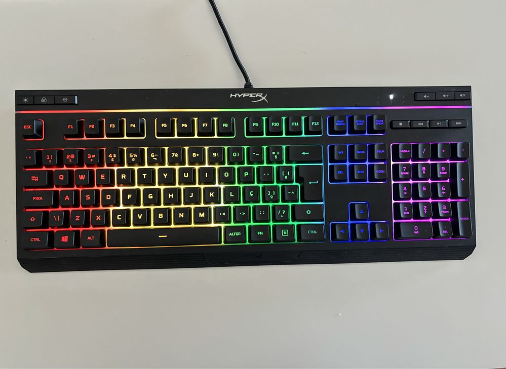 Teclado Gamer Hyperx Alloy Core RGB