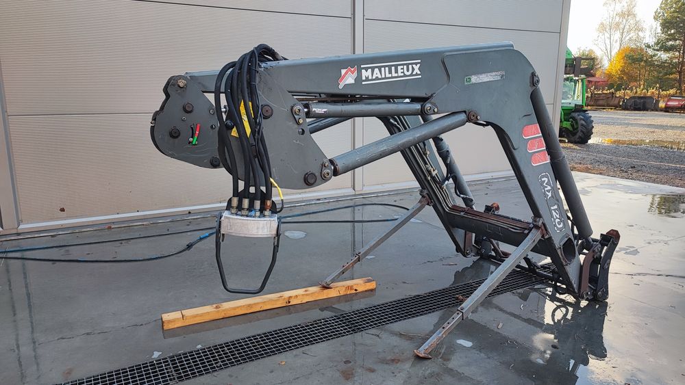 Ładowacz czołowy Mailleux MX 120 sprowadzony