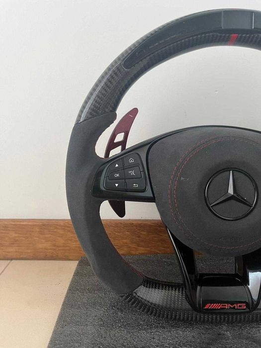 Volante Mercedes AMG Carbono Personalizado | Biscaia Carparts