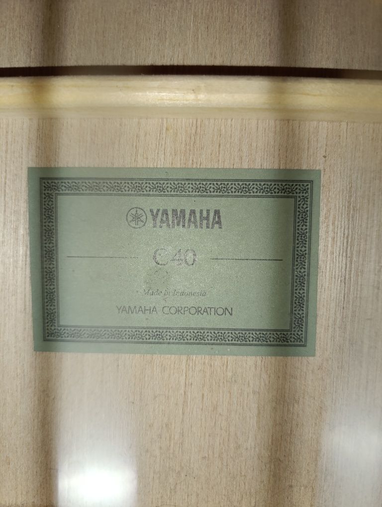 Гітара YAMAHA C40
