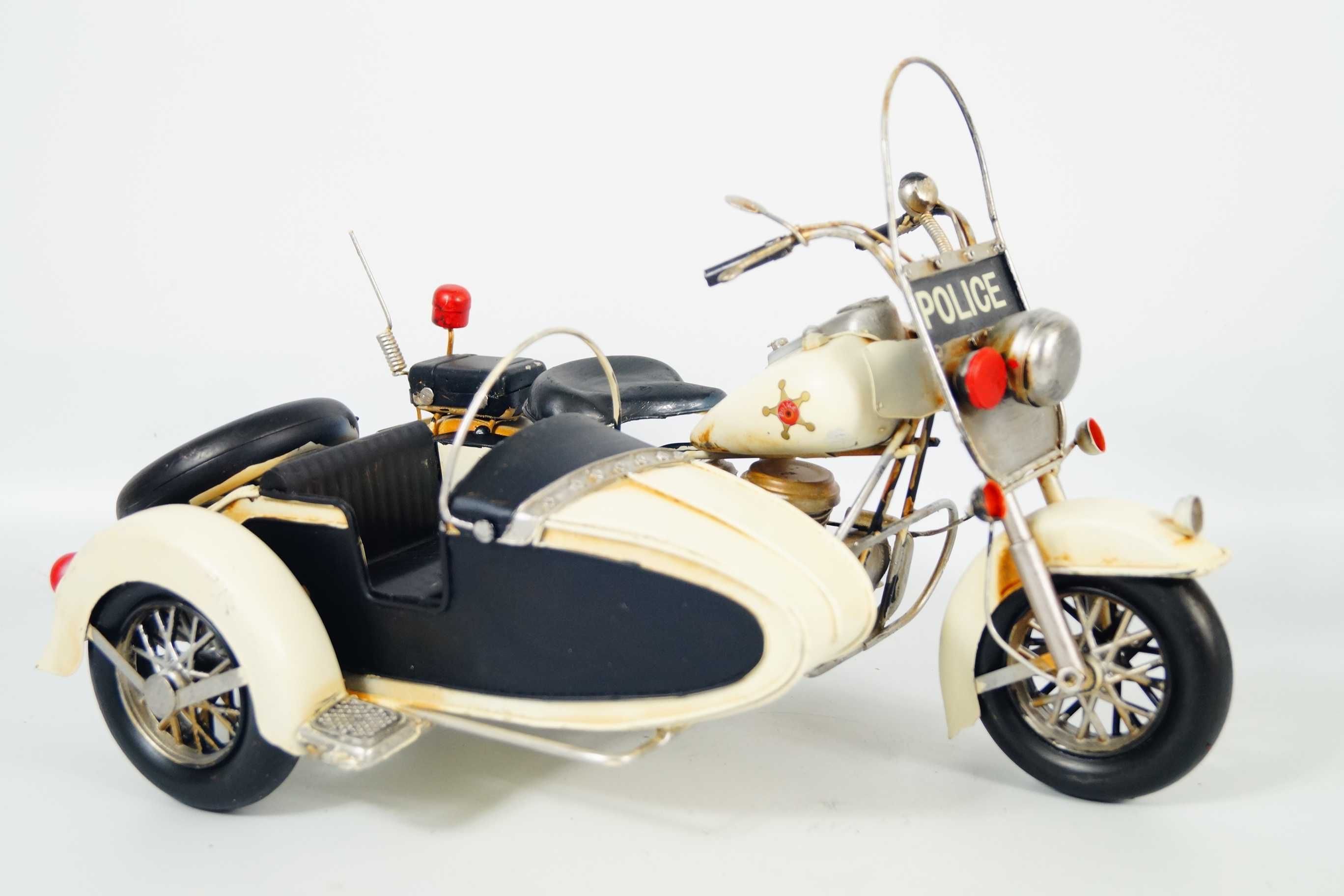 Metalowy pojazd - motocykl z dostawką rekwizyt model POLICE