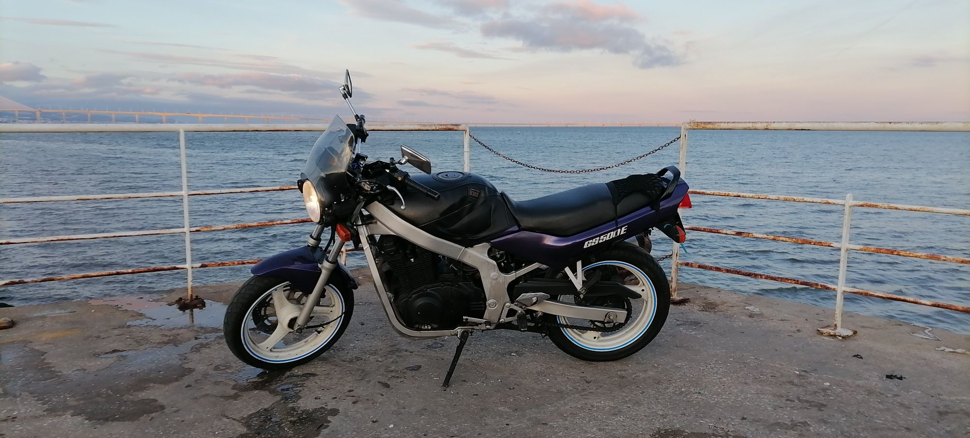 Suzuki GS500E - Só Alegrias