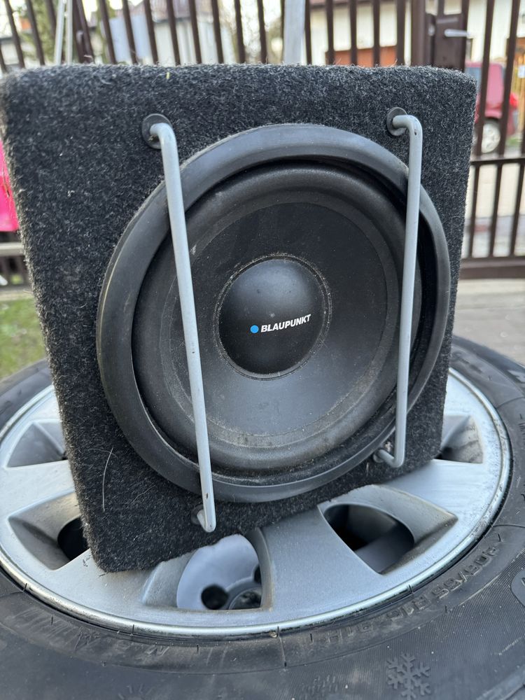 subwoofer marki BLAUPUNKT GTb 8200 A. ..•