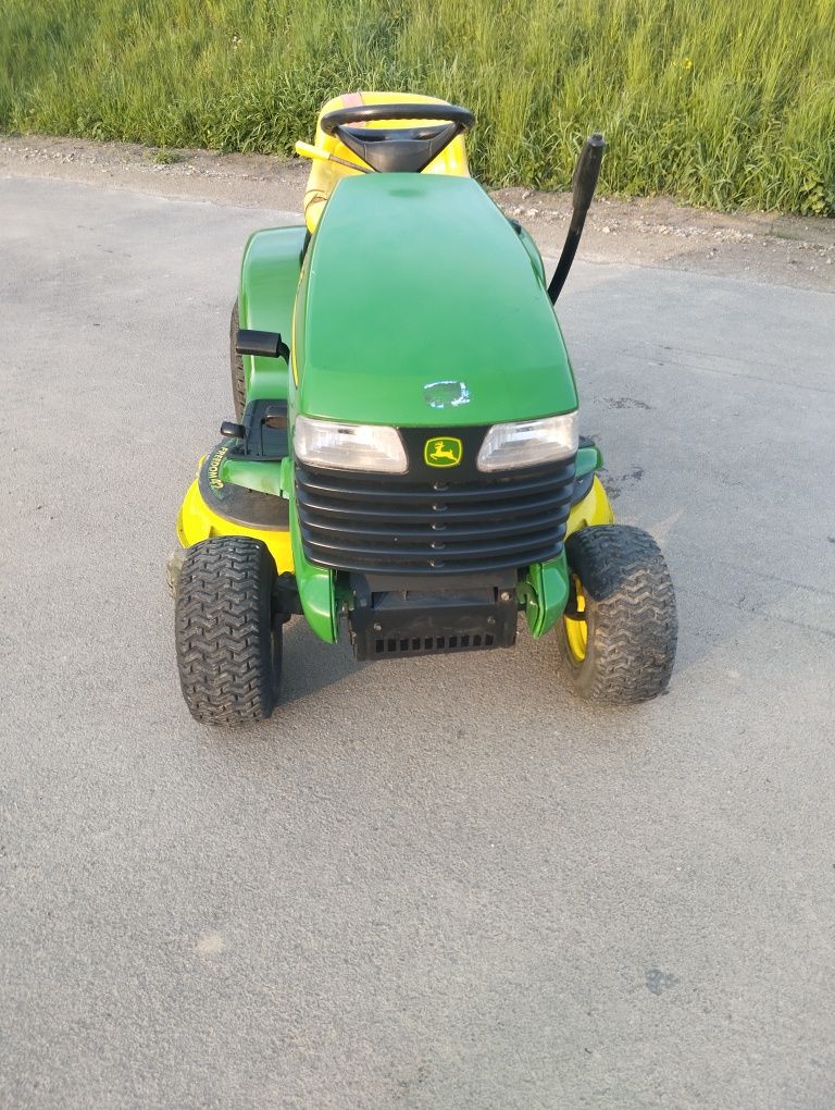 Traktore kosiarka hydro  John Deere 15 HP nie Briggs Stiga alko