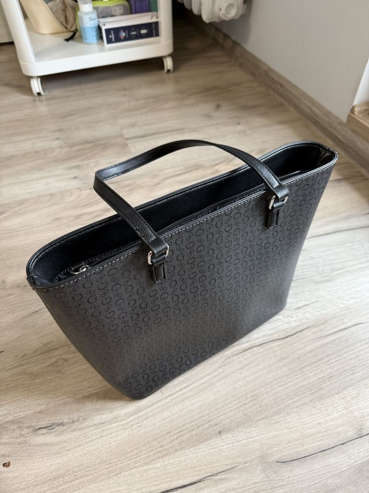 Torebka damska Guess