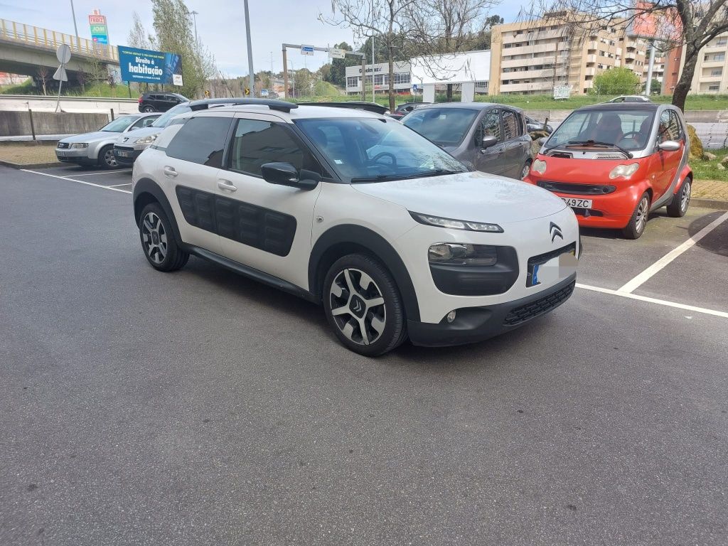 Citroën Catus 1.2  Pure Tech gasolina, Nacional, de 2017, com 98000km