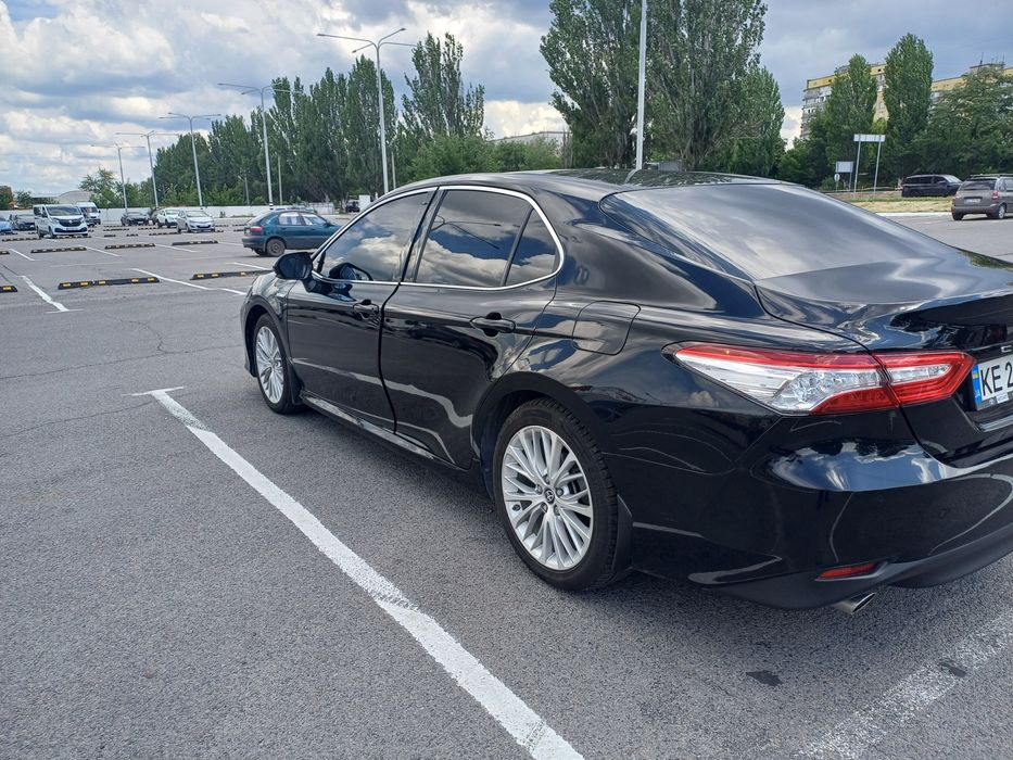 Продам Toyota Camry 2020 года