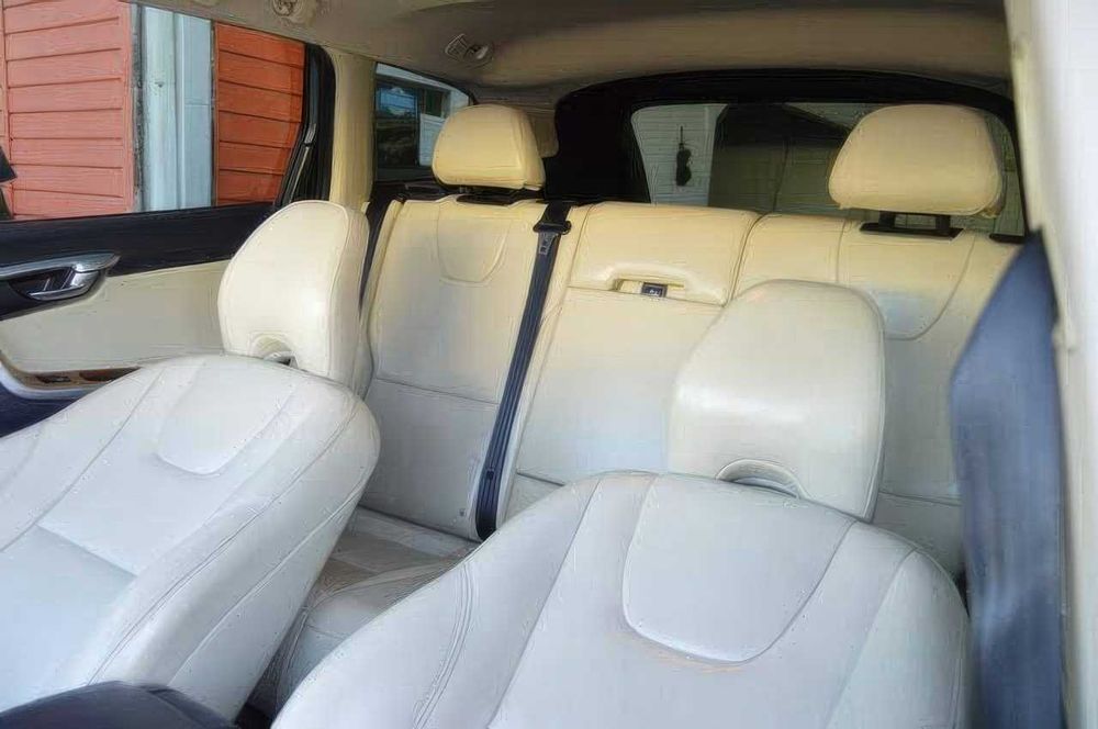 Volvo XC60 T5 Inscription      2017