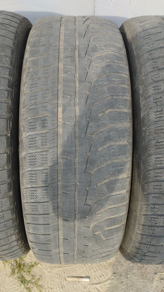 Продам чотири  зимових колеса 225/65 R17(