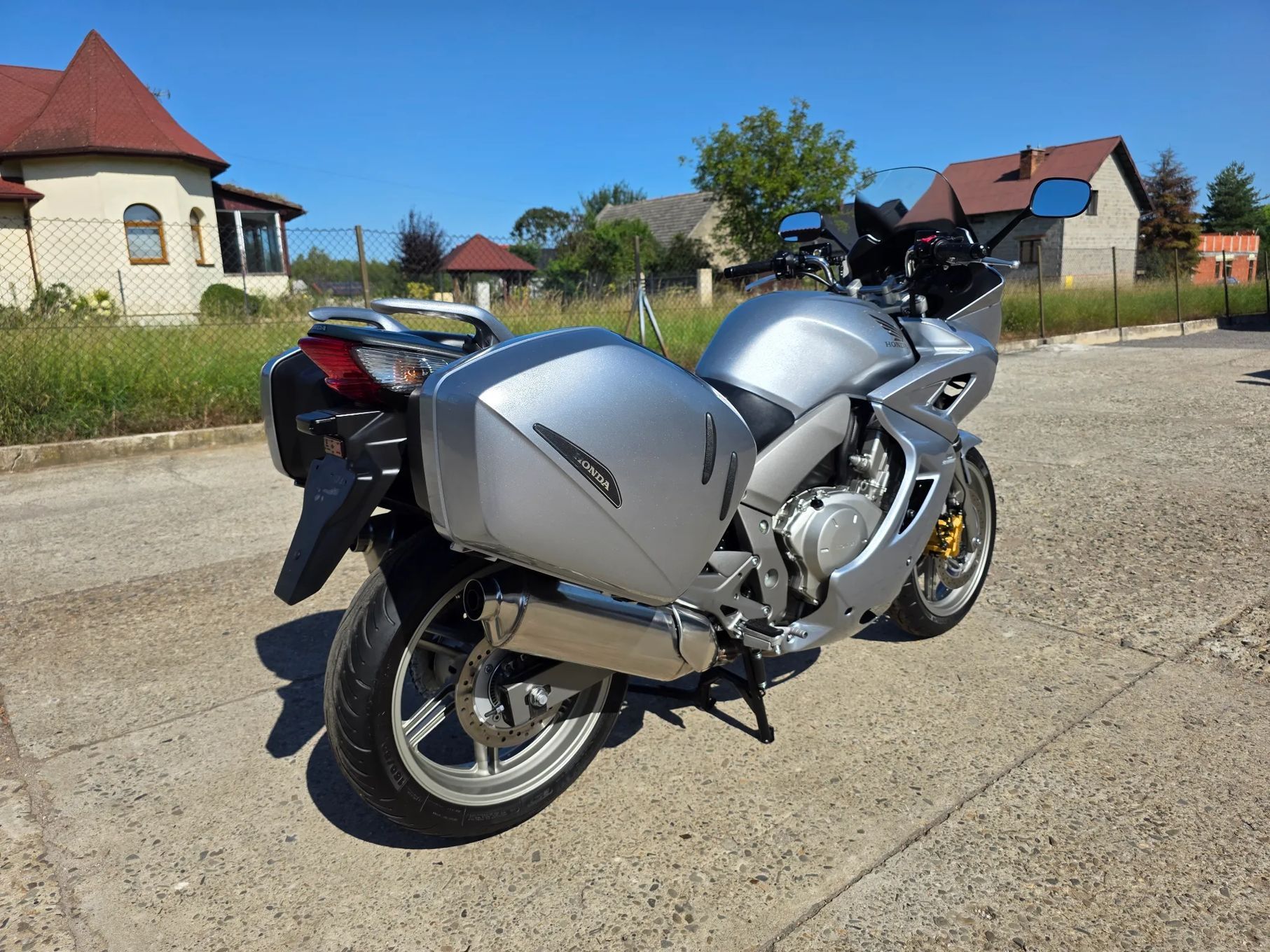 Honda CBF 1000 niski przebieg, z Niemiec stan bdb.