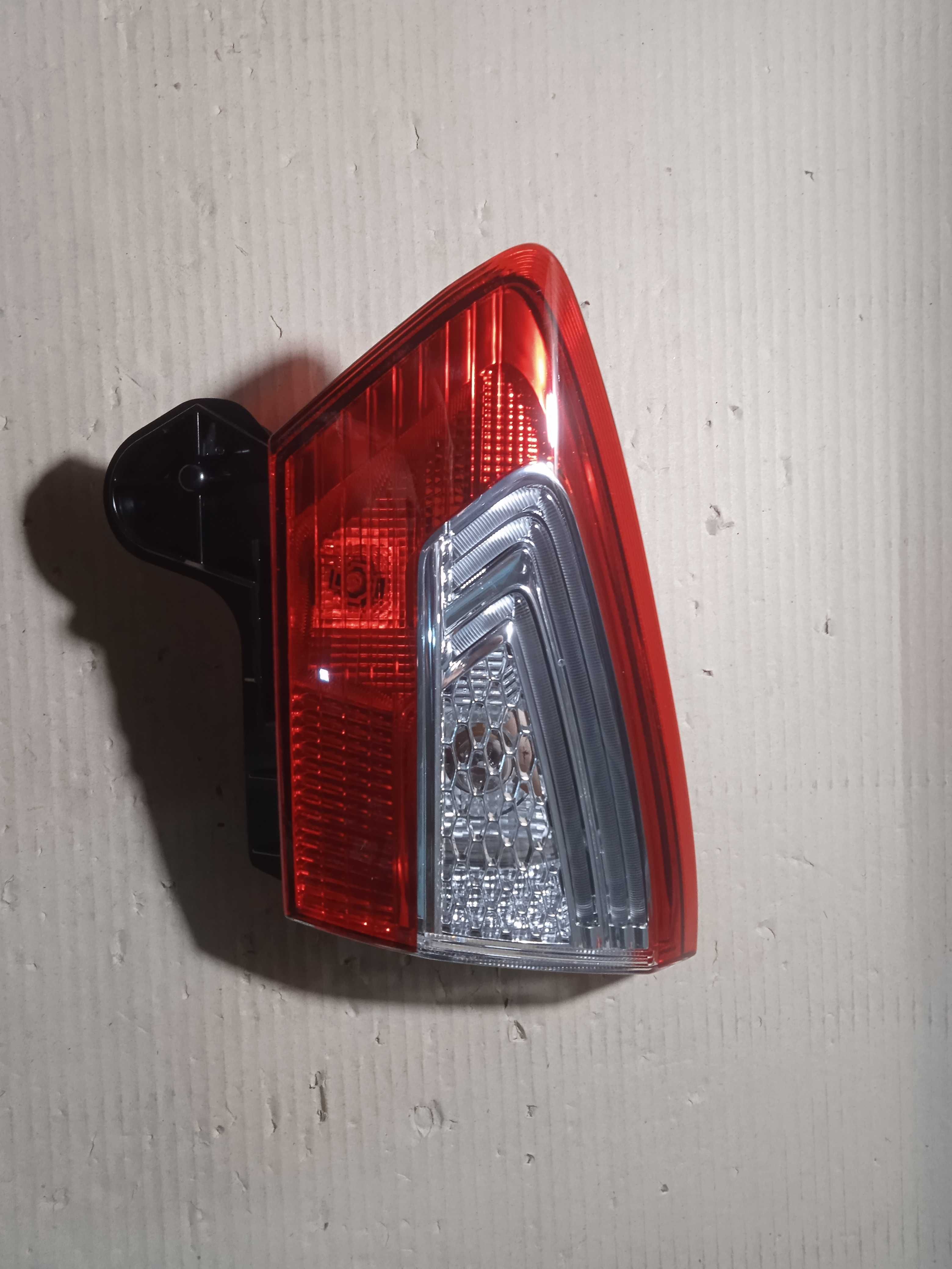 Ліхтар задній внутр зовн правий лівий  Ford Mondeo/Fusion 2010-2015