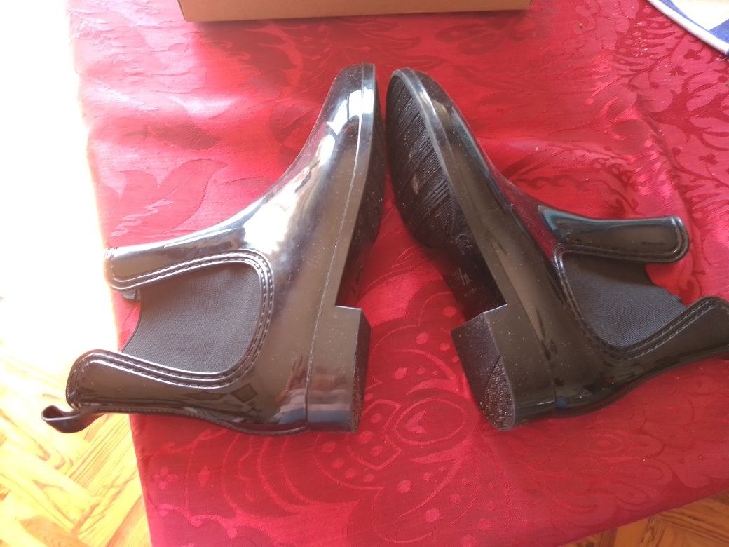 Enquanto houver Olx P/comercializar,sapatos continuaram a andarDesde3E