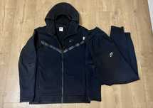 Czarne dresy Nike tech fleece rozmiar S- męskie