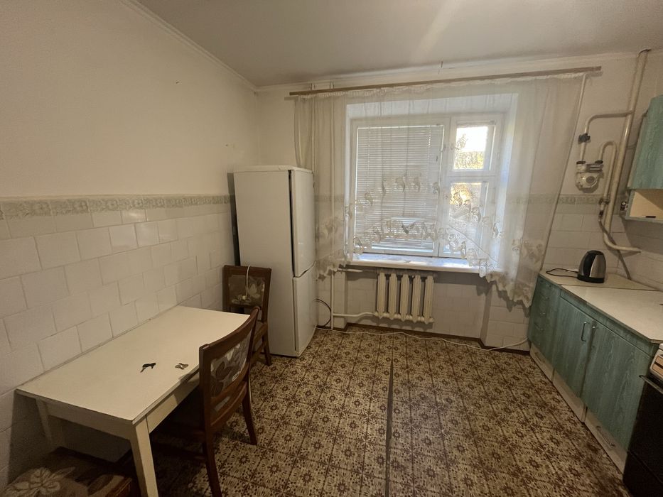 3 кім. Вул. Золотогірська 100$