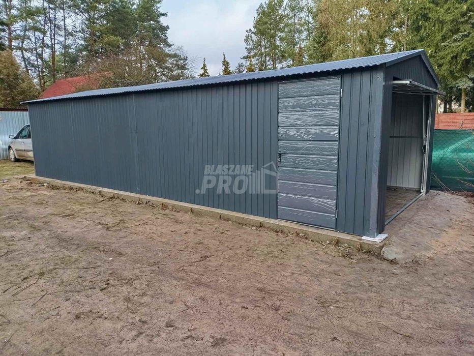 Garaż blaszany 4x9m Brama uchylna antracyt - dach dwuspadowy GP521