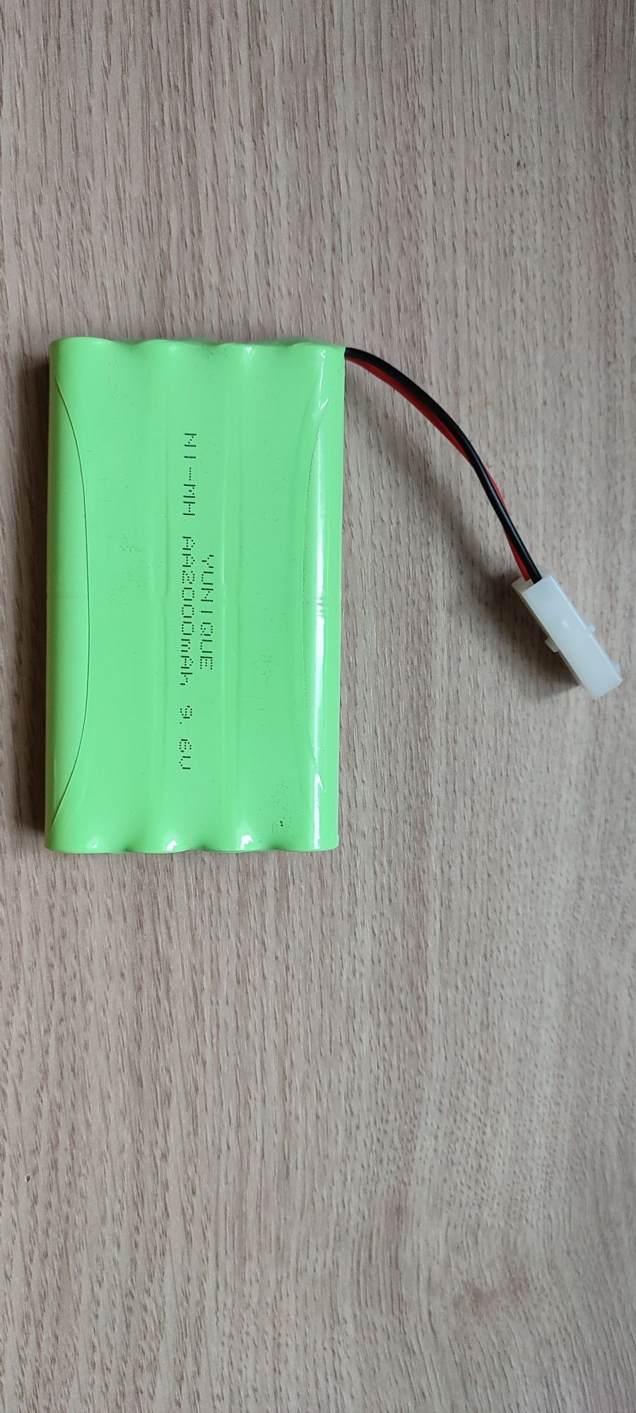 Akumulator 9,6v 2000mah z ładowarką