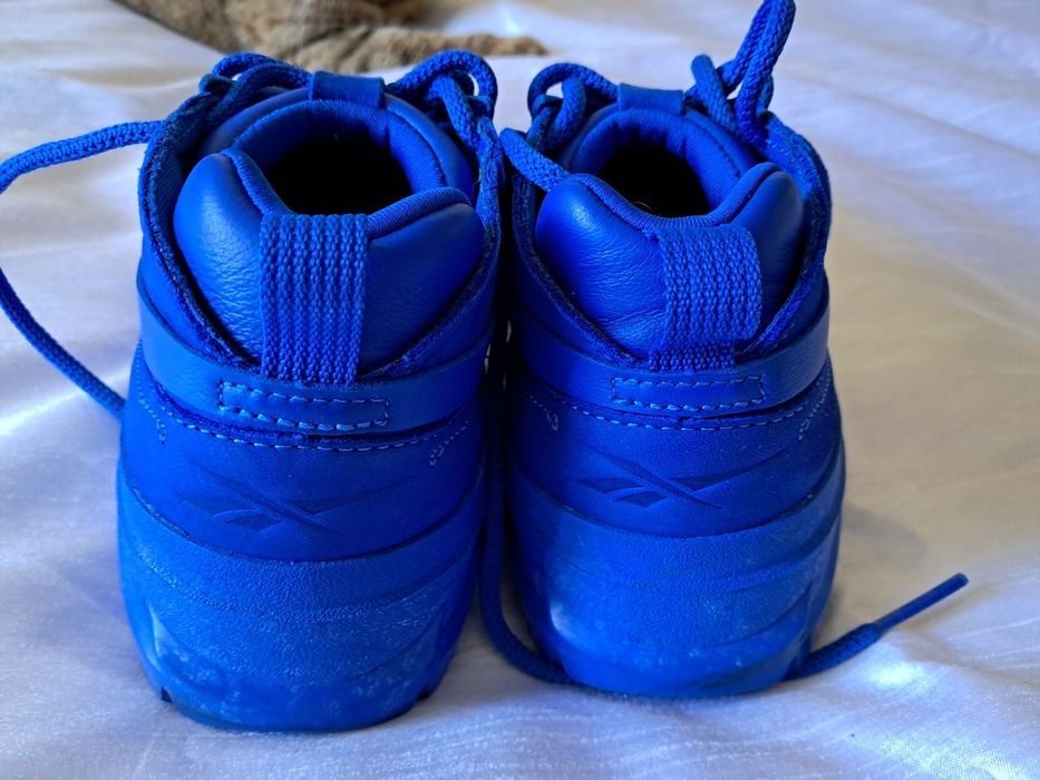 Шкіряні кросівки   reebok  Cardi B р.38.5 устілка25 см