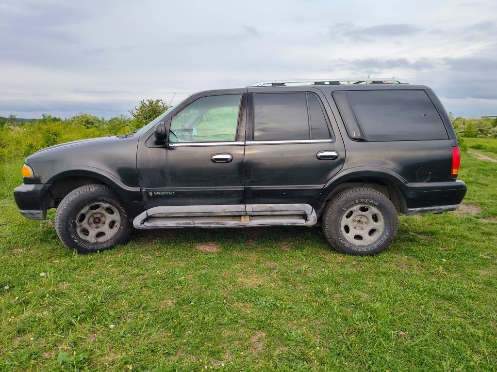 Lincoln Navigator 5.4 V8 4x4