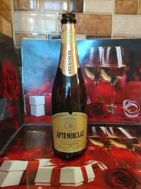 Пустая бутылка из под Артемовского шампанского ( Бахмут)