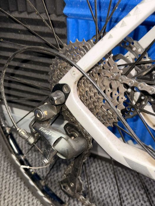 Specialized Sirrus 5.0 L – karbon, po serwisie