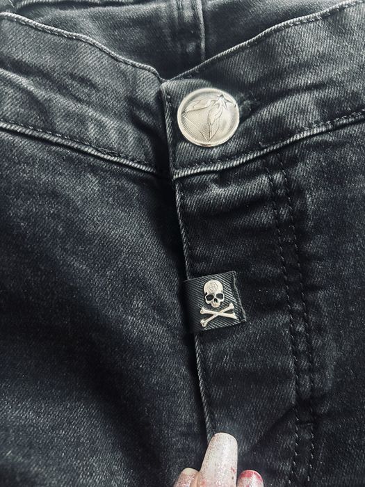 Philipp Plein spodnie meskie czarne dziury nakrapiane