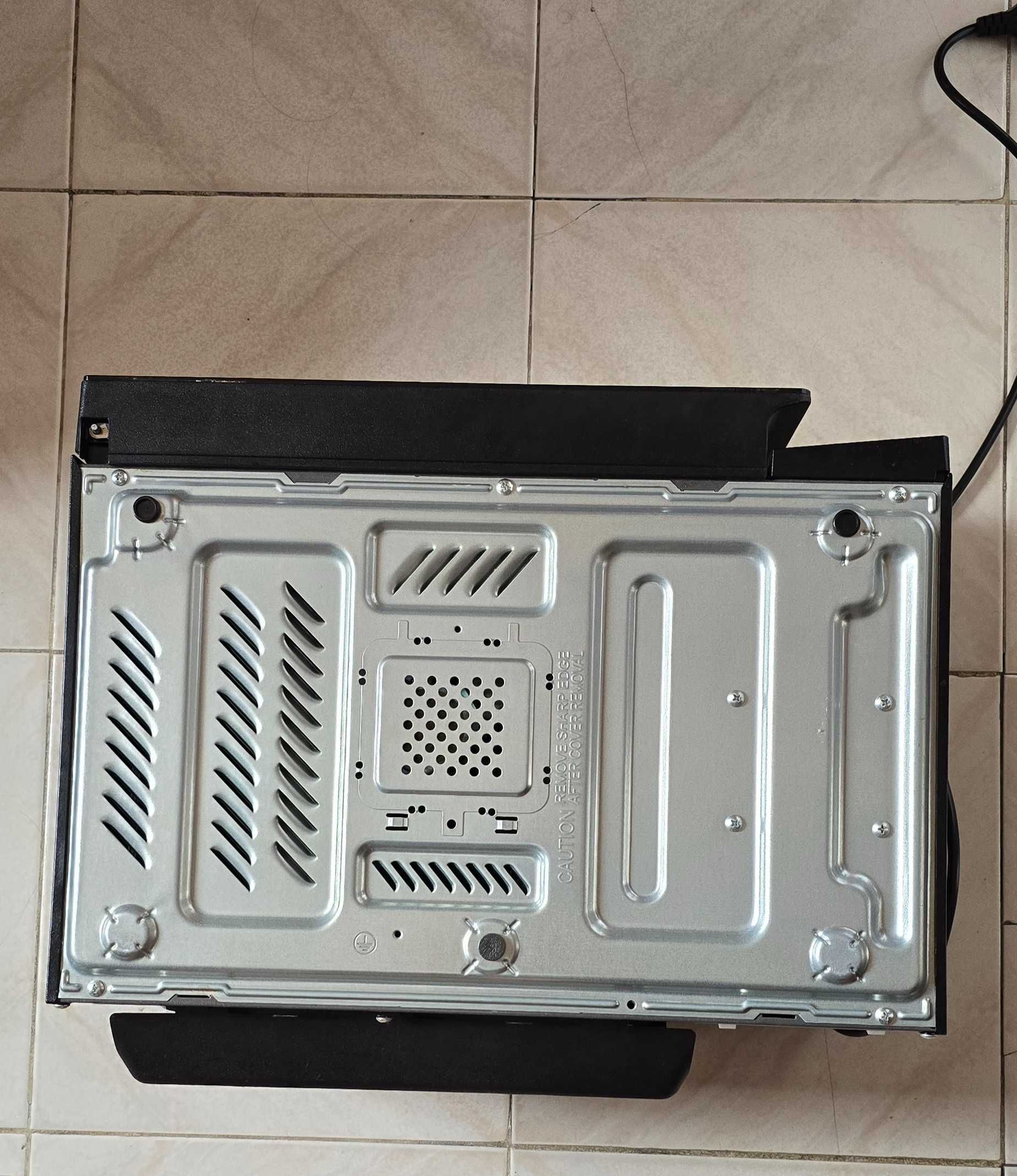 forno microondas LG avariado