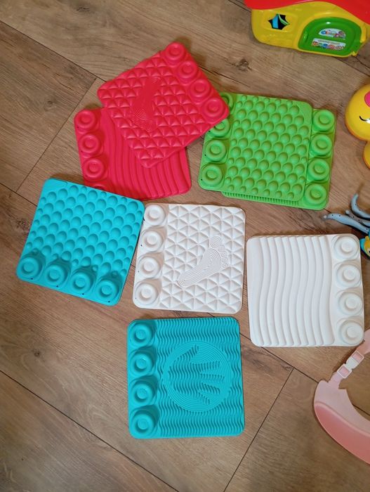 Zestaw zabawek dla malucha