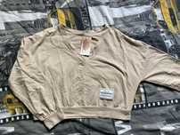 Beżowa cienka bluza crop top z dekoltem