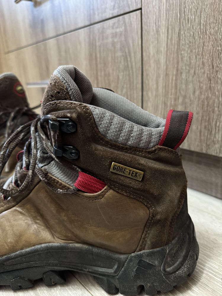 Трекінгові ботинки Adidas GORE-TEX