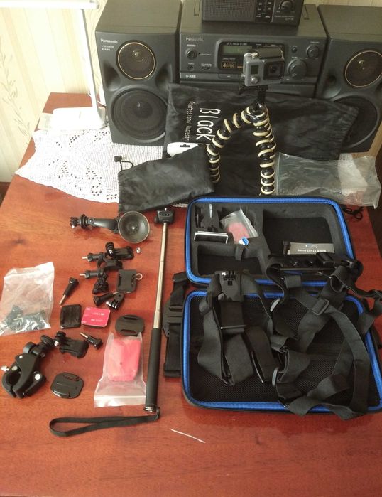 GoPro HERO+ с аксесcуарами + 32GB + крепление для видеорегистратора
